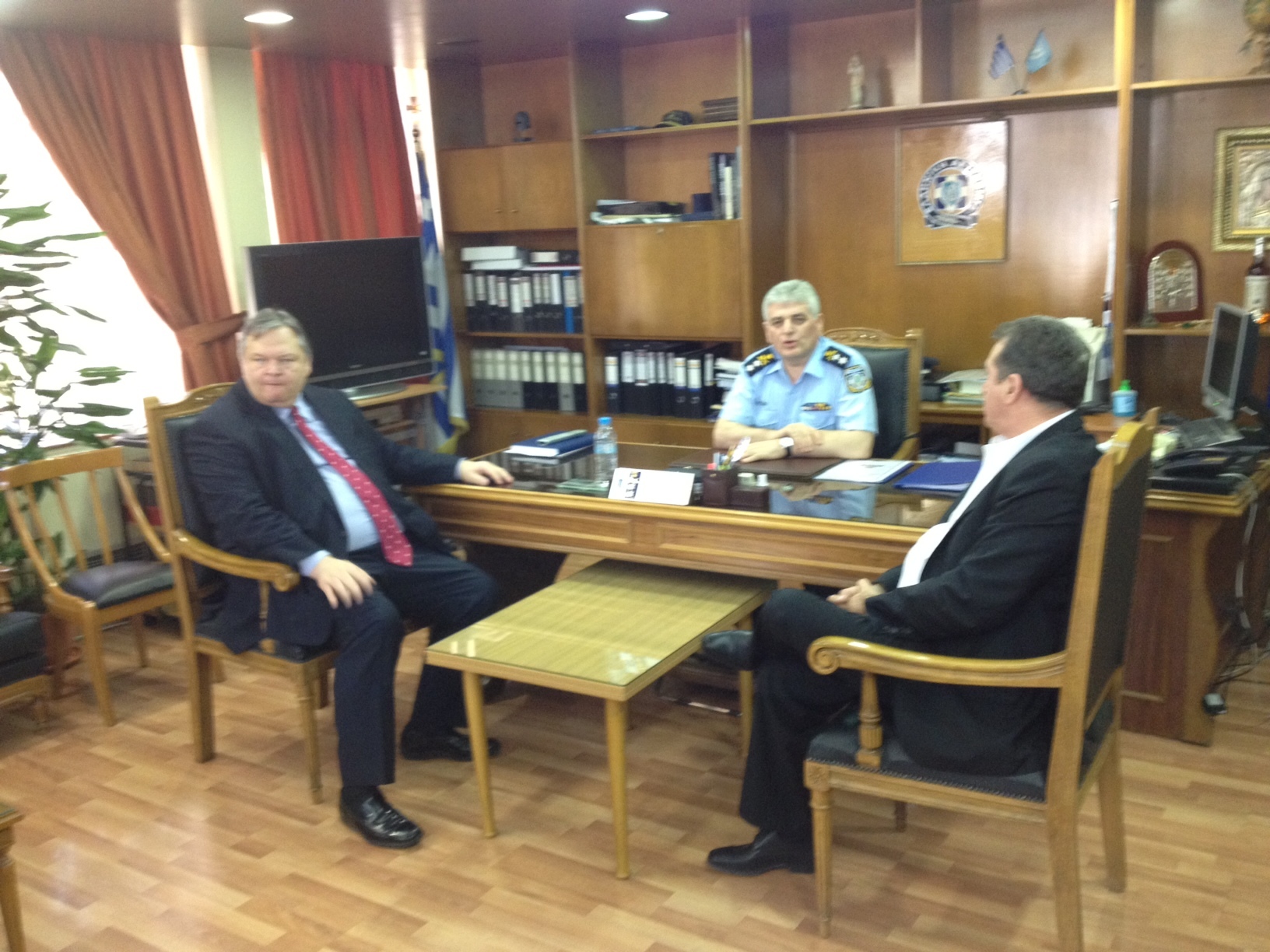 Βενιζέλος: στηρίζουμε τους αστυνομικούς και το έργο τους