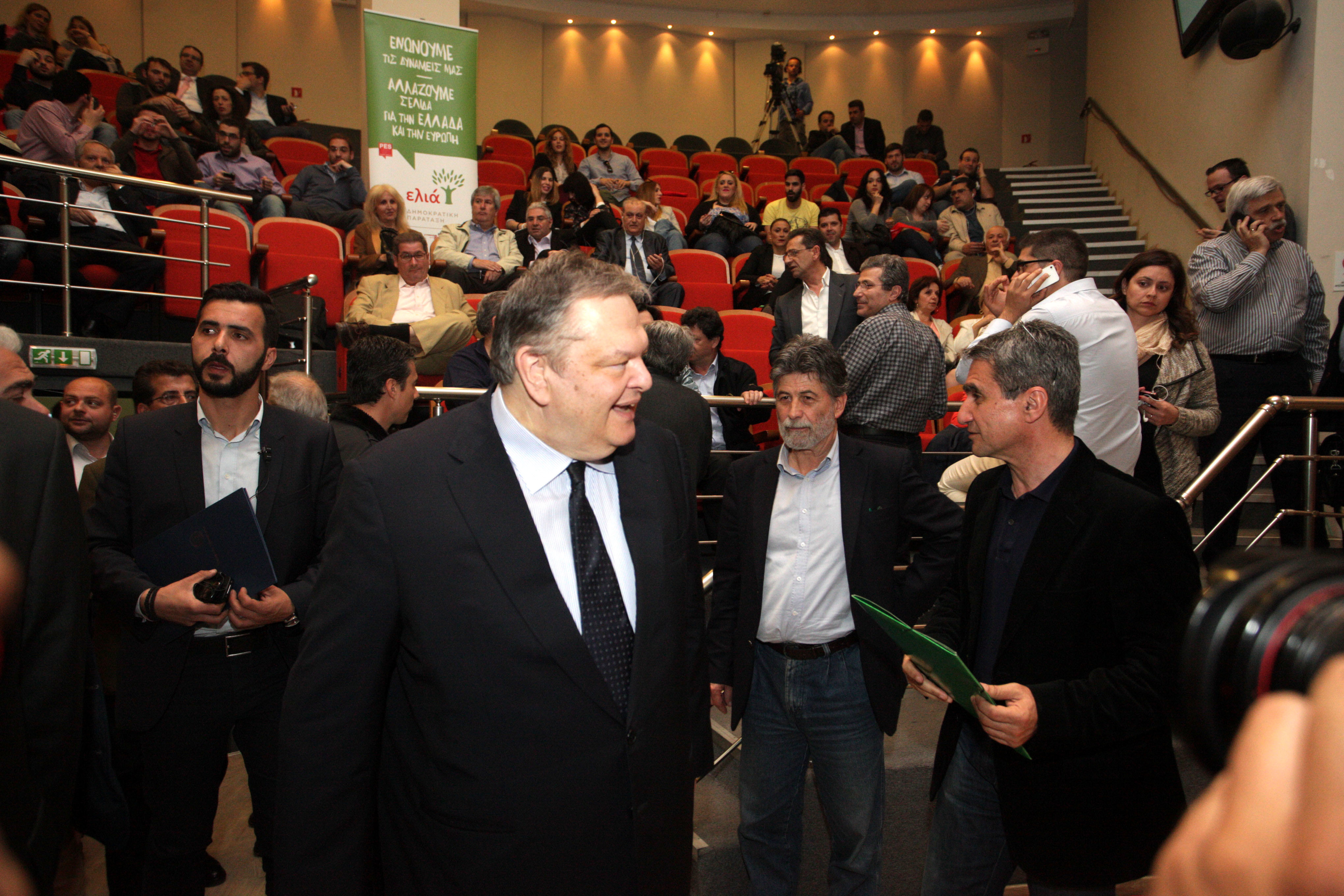 Ε. Βενιζέλος: Το ΠΑΣΟΚ δεν κρύβεται πίσω από την Ελιά