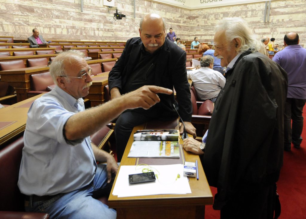Αισιοδοξεί ο Βίτσας πως ο ΣΥΡΙΖΑ θα βρει τους 120 βουλευτές