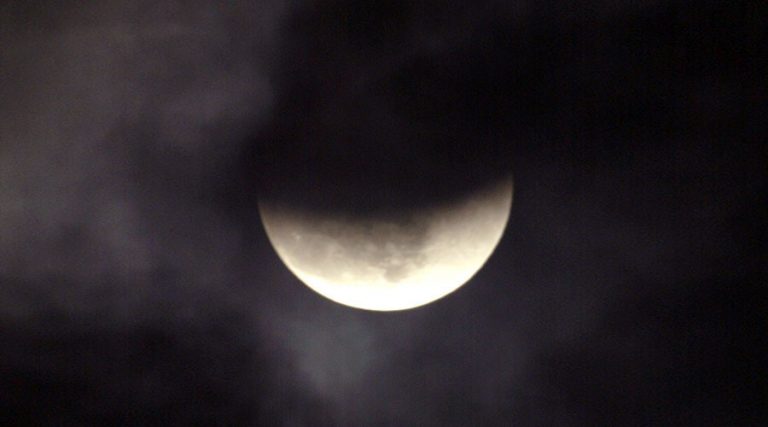 Στις 30 Οκτωβρίου θα δούμε “Μαύρο Φεγγάρι” στην Ελλάδα!