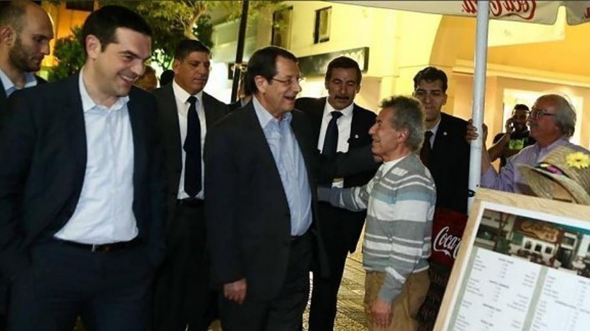 Οι βόλτες του Αλέξη Τσίπρα στη Λευκωσία με τον Πρόεδρο της Κύπρου