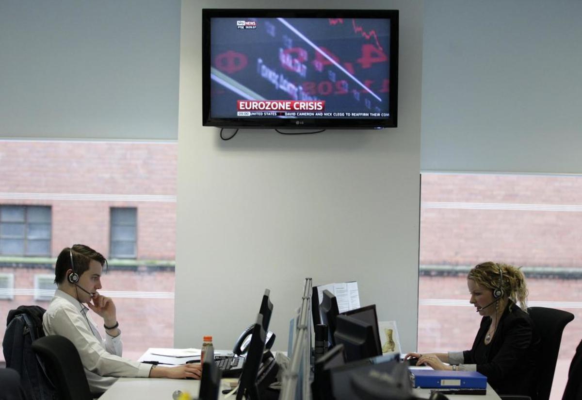 Οι επενδυτές κάνουν στροφή στα βρετανικά ομόλογα λόγω των εκλογών σε Ελλάδα και Γαλλία