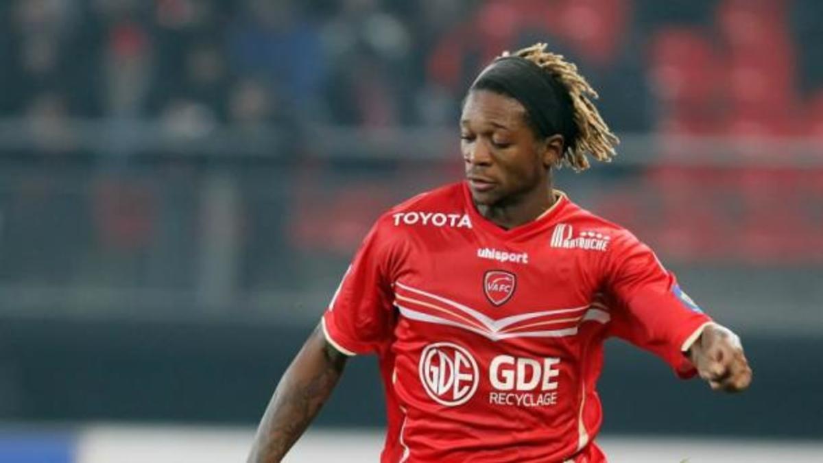 Ολυμπιακός: “Τελειώνει” την Παρασκευή των Χολέμπας και Μπονγκ