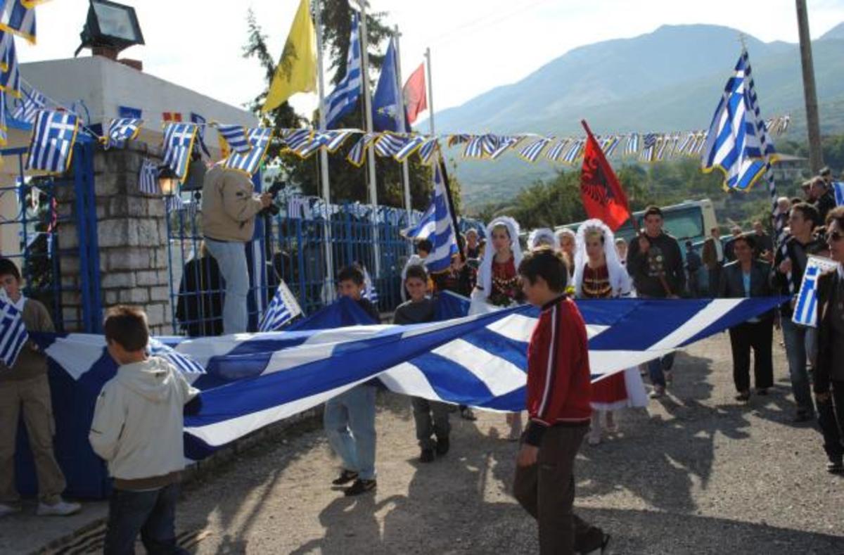 Κόβουν τη σύνταξη 330 ευρώ σε 18.000 βορειοηπειρώτες!