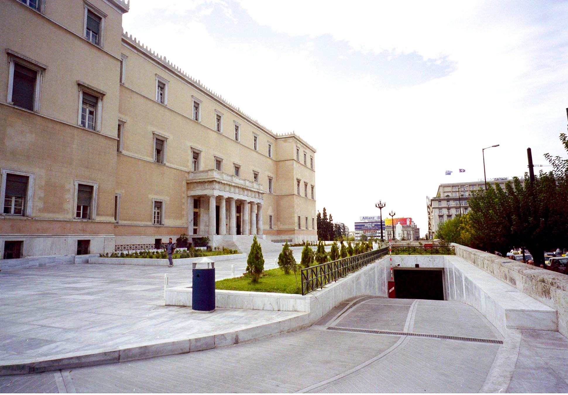 Εντυπωσιακή πτώση του ποσοστού των κομμάτων που έμειναν εκτός Βουλής