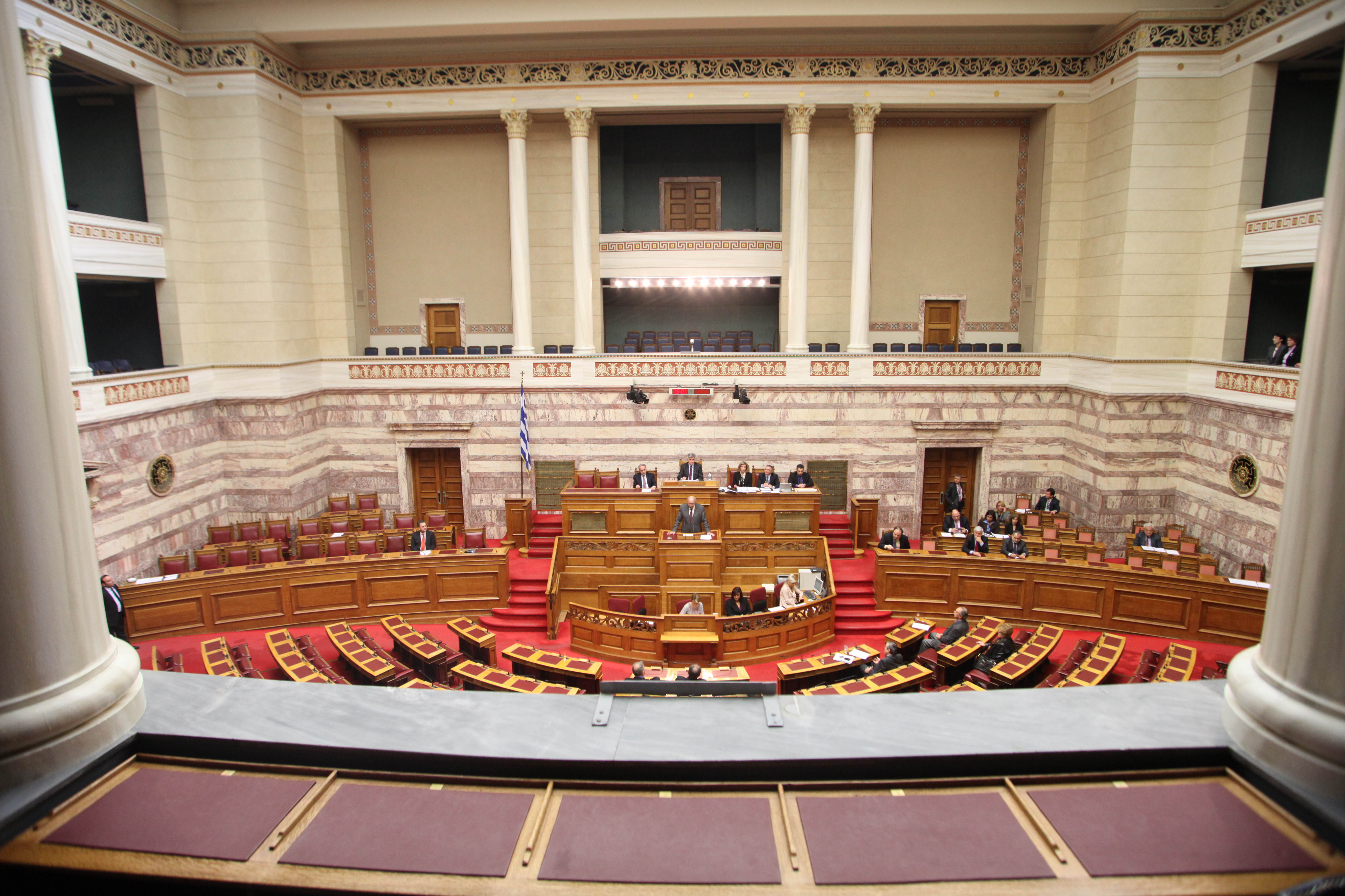 Οι αντιδράσεις στη Βουλή για την αυτοκτονία του Λεωνίδα Τζανή