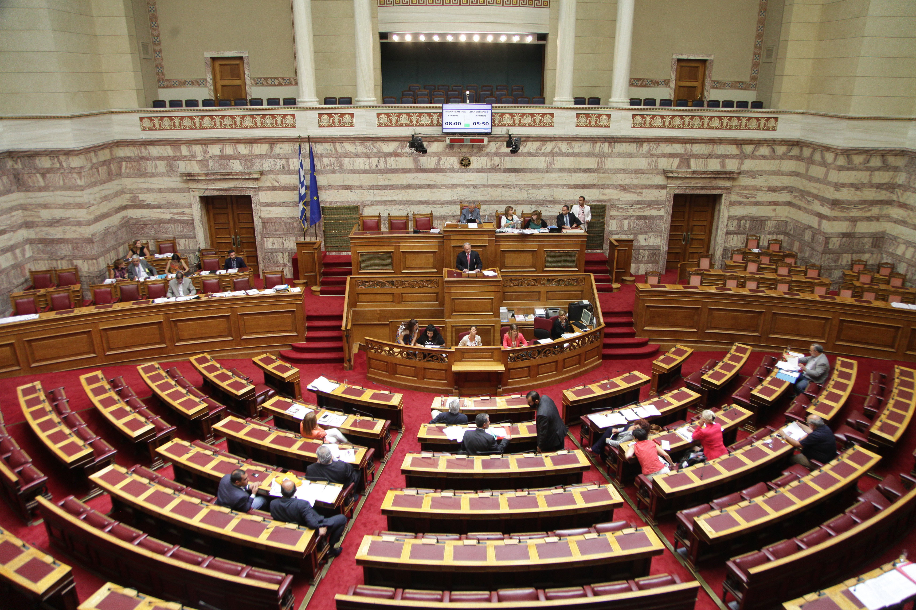 Κόντρα στη Βουλή για τα επικουρικά – Μητρόπουλος: Τα ταμεία οδηγούνται σε κατάρρευση – Γιακουμάτος: Τρομοκρατείτε τον κόσμο