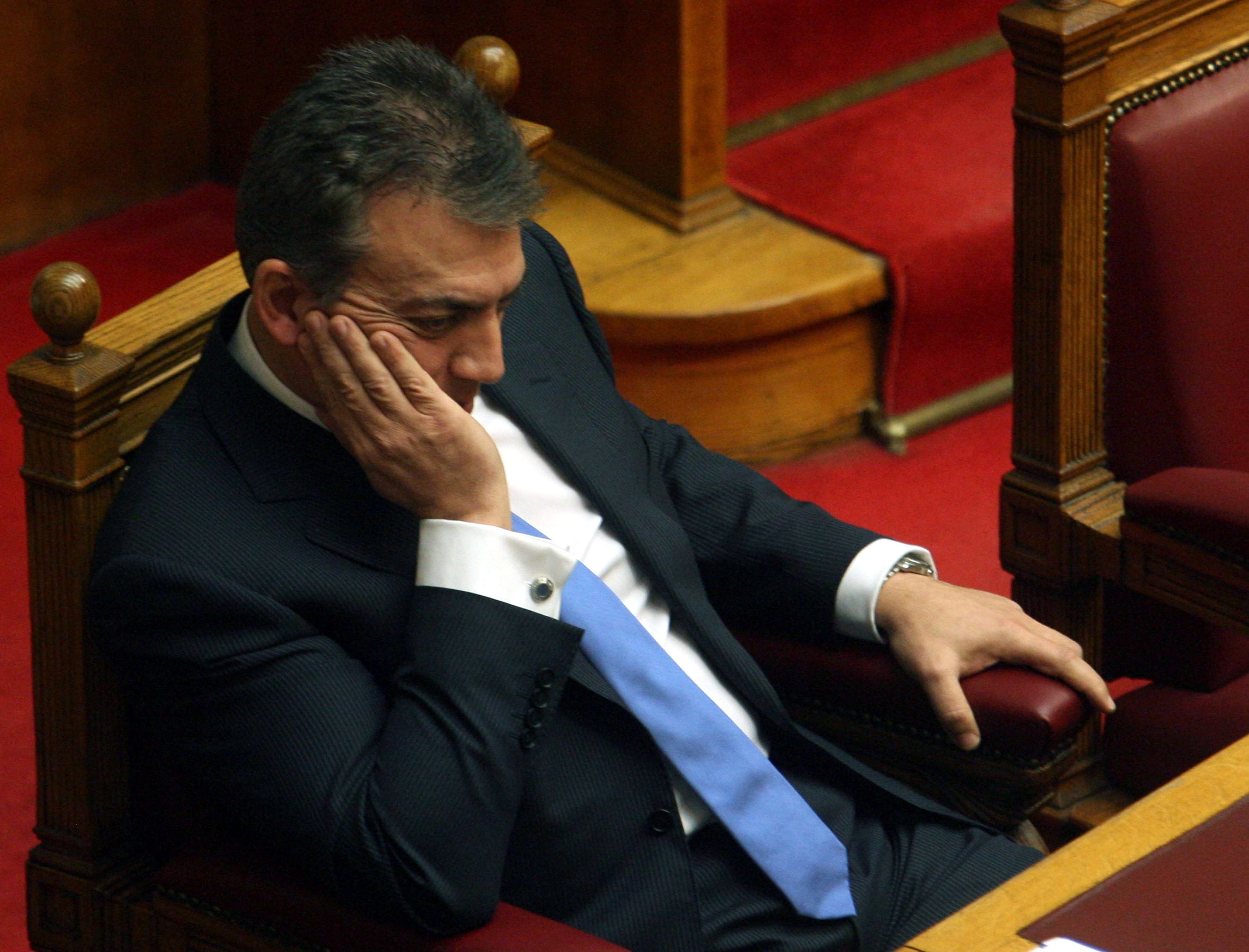 Δε βγαίνει ο τρόπος υπολογισμού του εφάπαξ! Βρούτσης: Ψάχνουμε εναλλακτικές