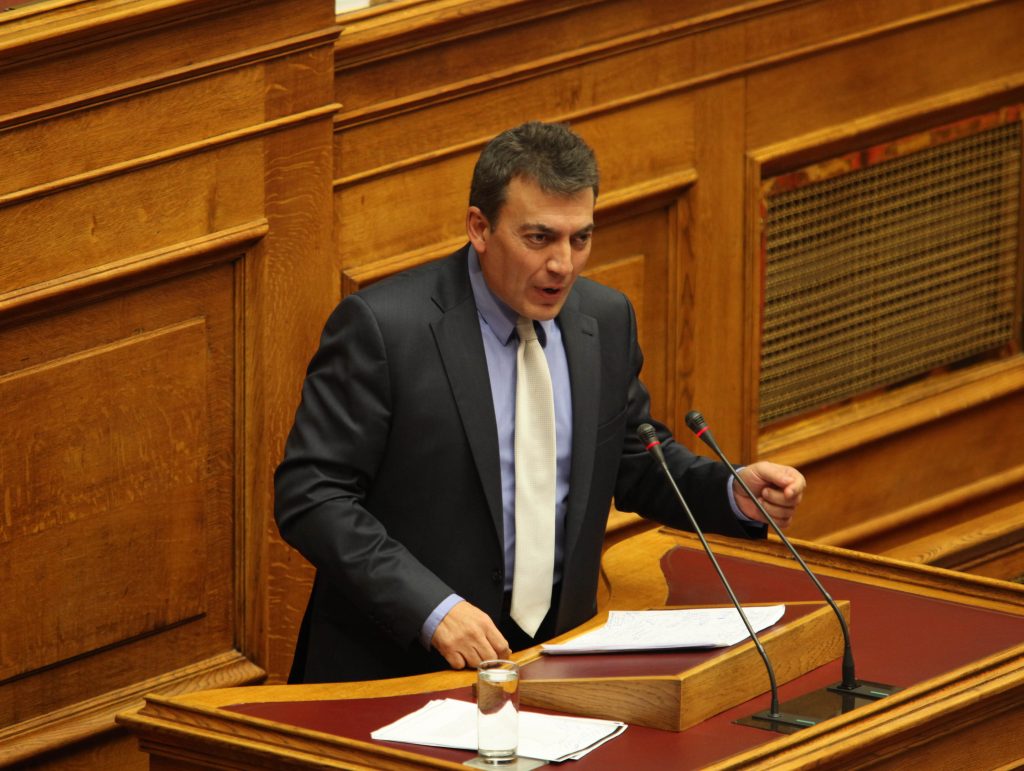 Κυβέρνηση: δεν φταίμε εμείς για τις καθυστερήσεις σε συντάξεις και εφάπαξ… οι πολίτες φταίνε!