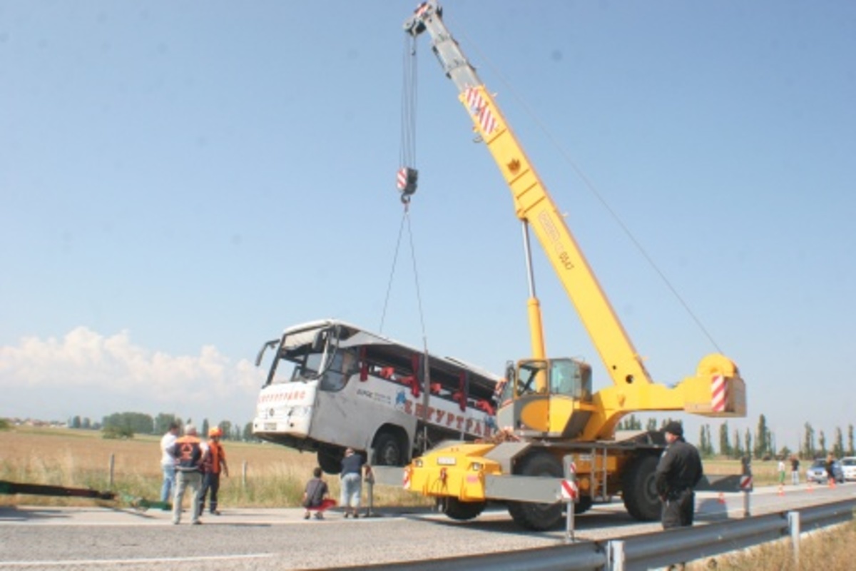 Βγήκε από το δρόμο λεωφορείο με Έλληνες επιβάτες στη Σόφια