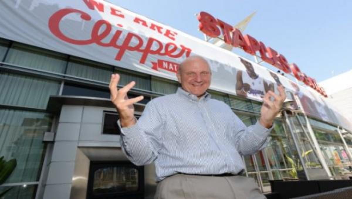 Ο Steve Ballmer αποχωρεί από τη Microsoft