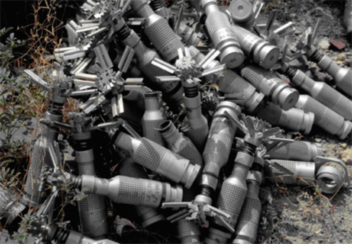 Wikileaks: H Βρετανία δέχθηκε να κρύβει στο έδαφός της βόμβες διασποράς