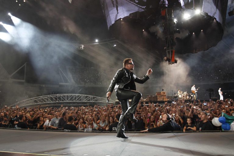 U2: Θησαυρίζουν με τις περιοδείες – Πόσα έβγαλαν το 2017