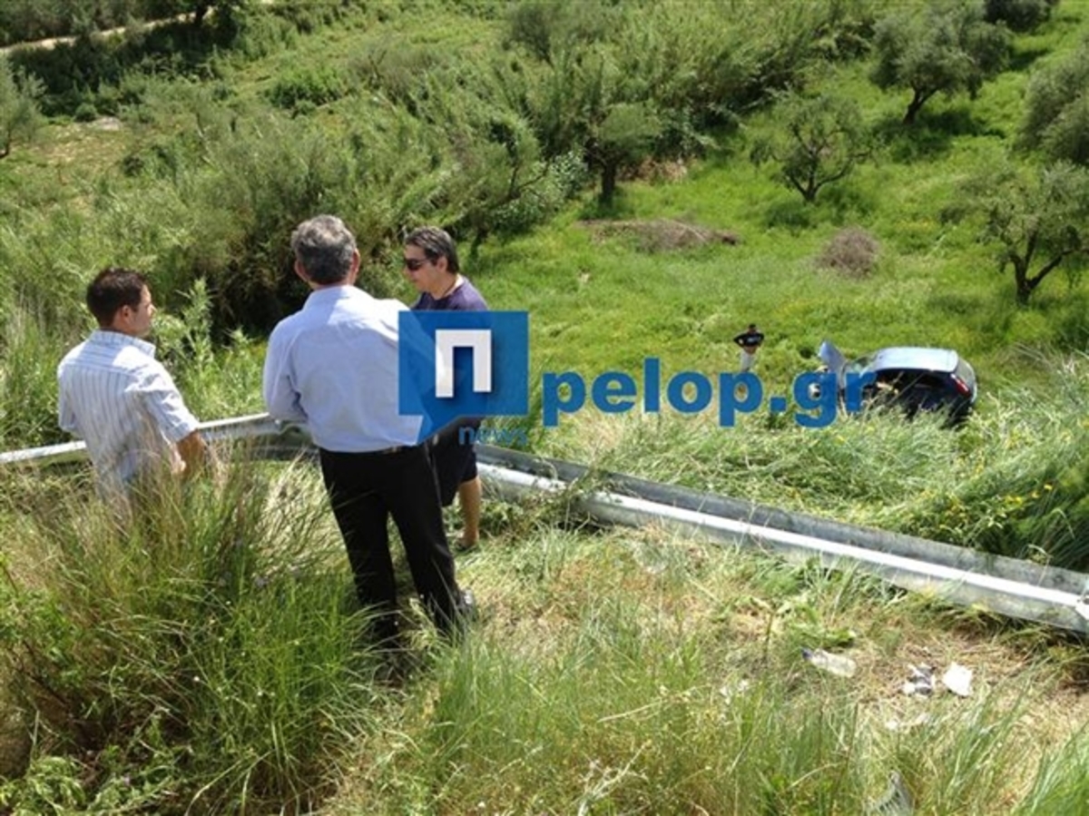 Αυτοκίνητο κατέληξε σε γκρεμό