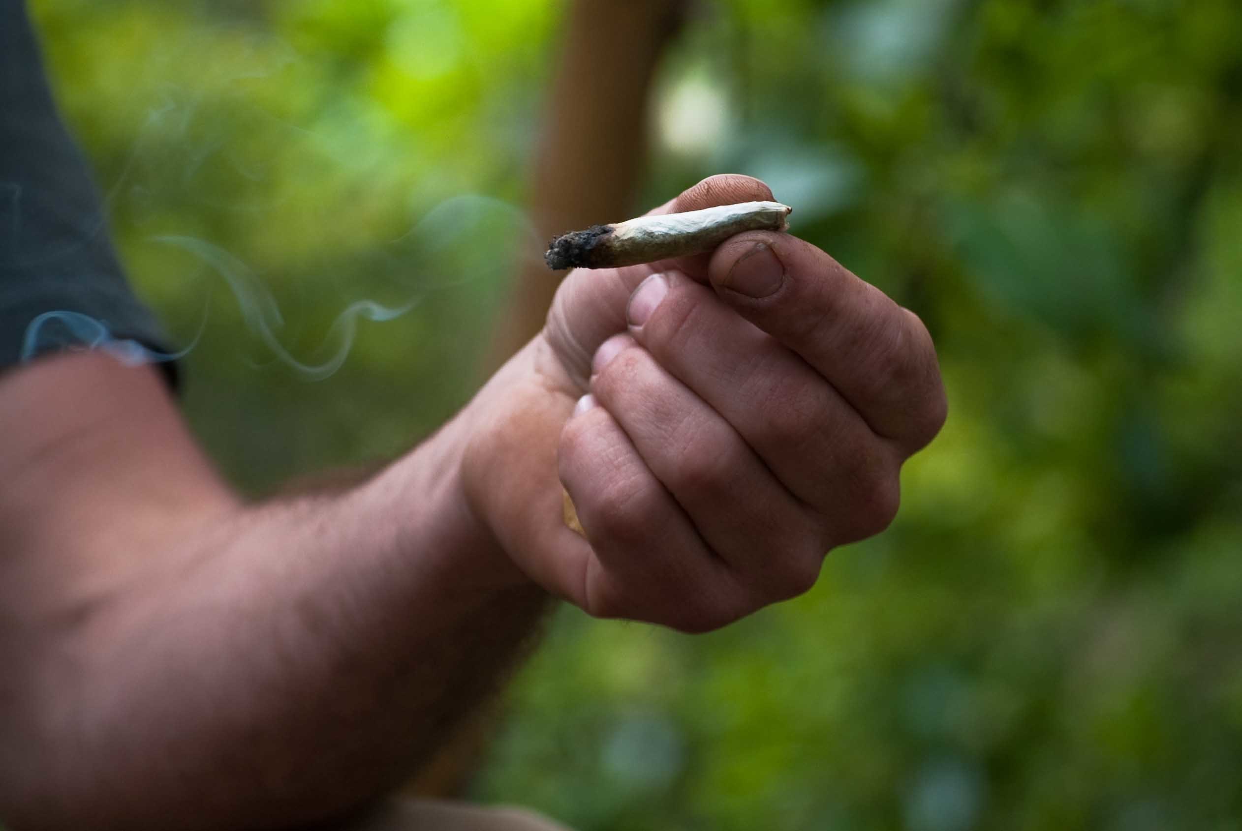 Άμστερνταμ: Θα απαγορευτεί το χασις σε σχολεία και παιδικές χαρές