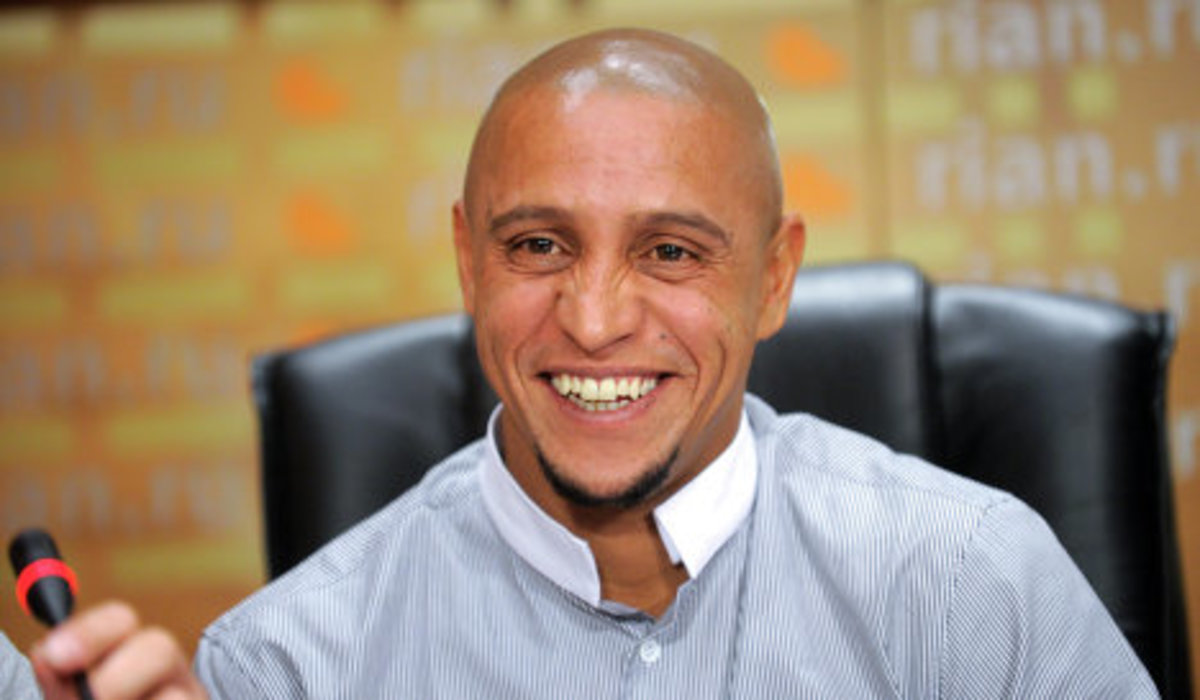 Ο Ρομπέρτο Κάρλος πάει… Τούμπα!