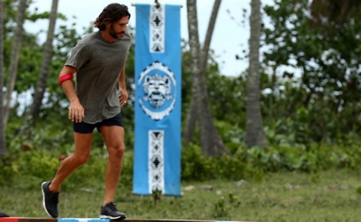 «Ο Κοκκινάκης δυο μέτρα άντρας δεν ντρέπεται; Ξεφτίλα! Ο Σπαλιάρας θέλει να εκνευρίσει τον Ντάνο”!