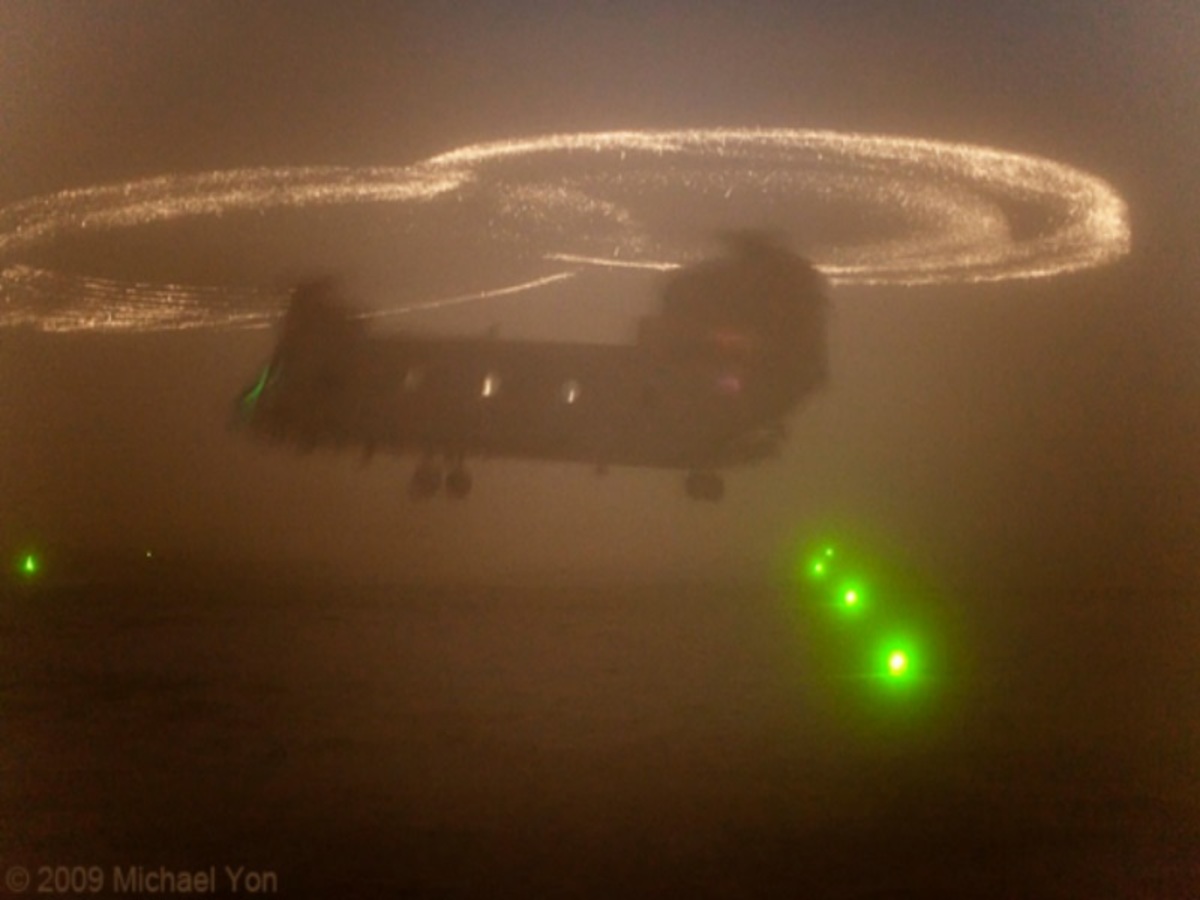 “Ιπτάμενη βοήθεια” από ΗΠΑ – Έρχονται 10 CHINOOK