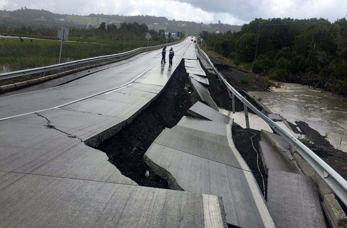 Η στιγμή του τρομακτικού σεισμού 7,7 Ρίχτερ στη Χιλή [vids]