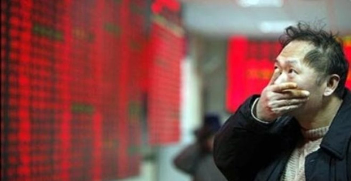Γιατί η Κίνα γκρεμίζει τις αγορές σε χαμηλό ρεκόρ αιώνα