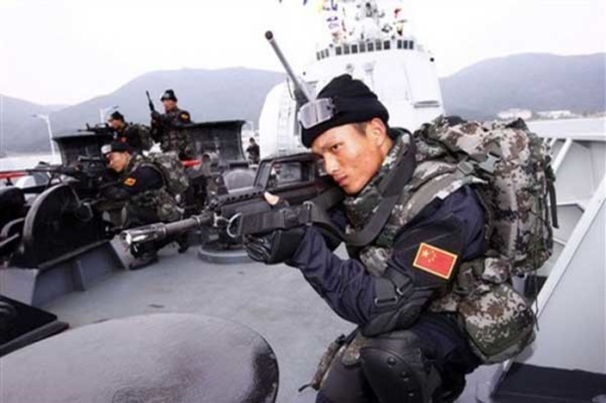 Στέλνει πολεμικά πλοία η Κίνα στα νησιά που διεκδικεί η Ιαπωνία
