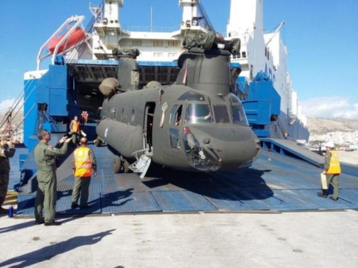 Έφτασαν στην Ελλάδα 3 ελικόπτερα CH-47SD Chinook