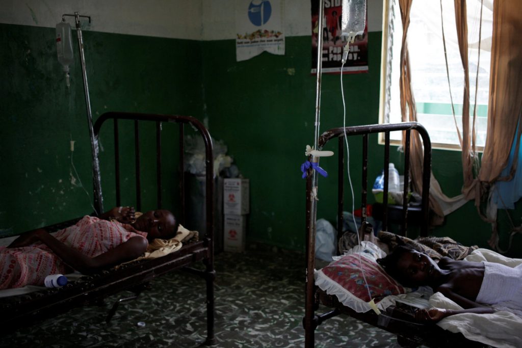 Αυξάνονται τα κρούσματα χολέρας στην ισοπεδωμένη Αϊτή – Εμβόλια στέλνει ο ΠΟΥ