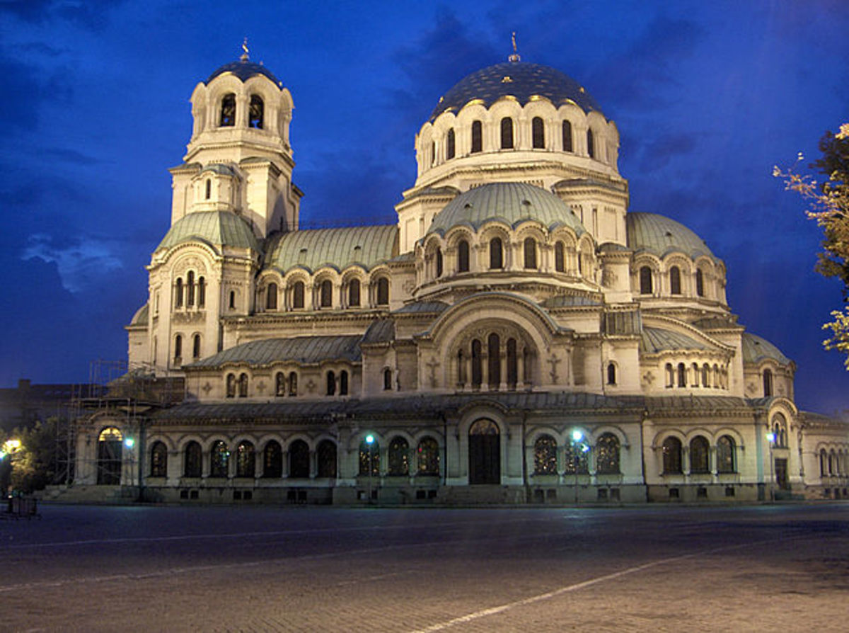 Κάνουν έρανο για να πληρώσουν το λογαριασμό ρεύματος της εκκλησίας