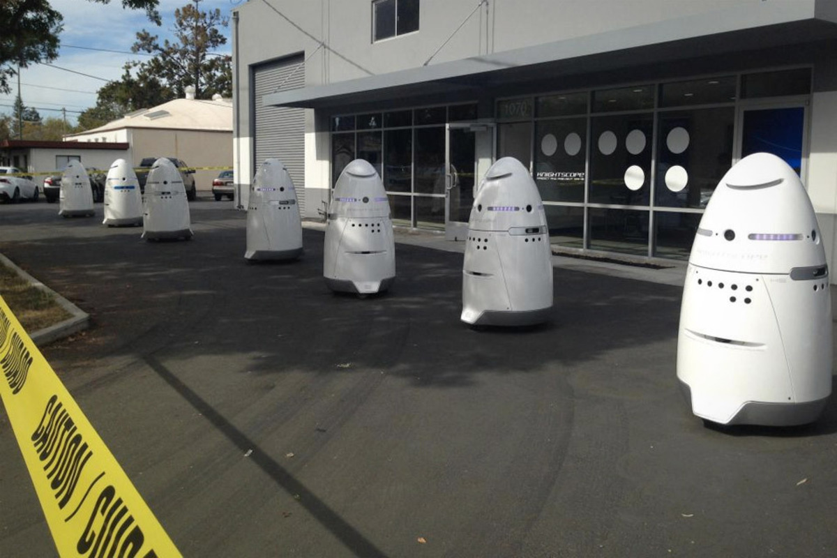 Robocops εν δράσει στα Ηνωμένα Αραβικά Εμιράτα! (ΒΙΝΤΕΟ)