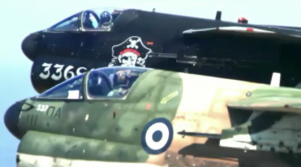 ΒΙΝΤΕΟ:A 7 Corsair. Ο “κουρσάρος των αιθέρων” που αποχαιρετά την ΠΑ!