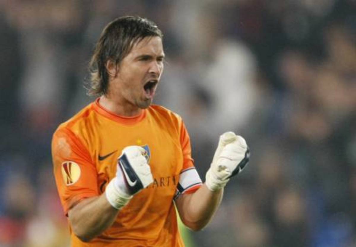 “Έχει 10 προτάσεις ο Κοστάντσο αλλά προτιμά Ολυμπιακό”