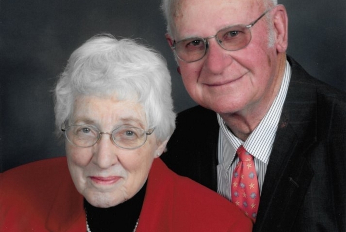 Ήταν παντρεμένοι 62 χρόνια – Πέθαναν με λίγα λεπτά διαφορά