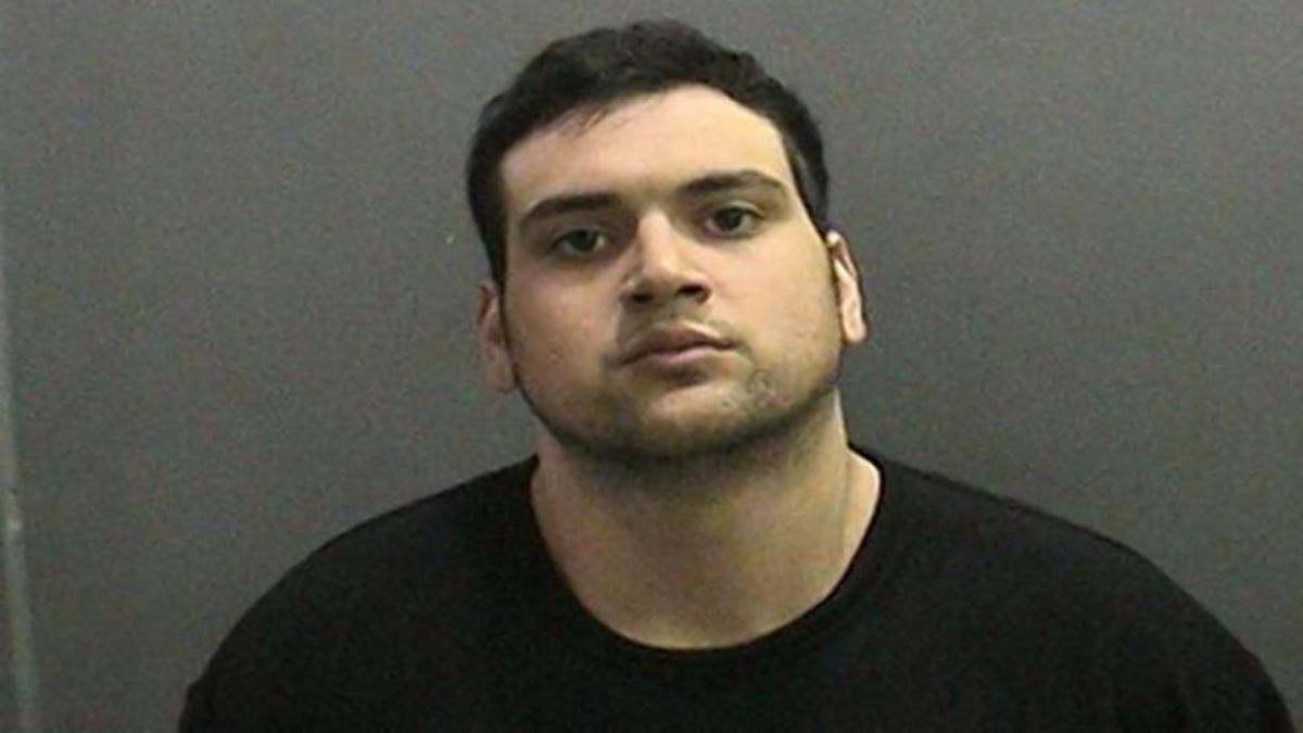 Φρίκη! Την έκαψε με φλογοβόλο για να τη βγάλει στο “κλαρί”