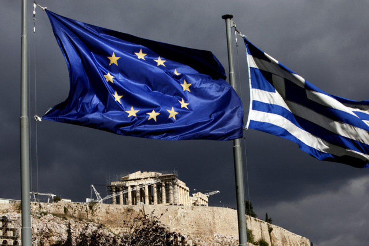 Κομισιόν: Ύφεση στην Ελλάδα και το 2016