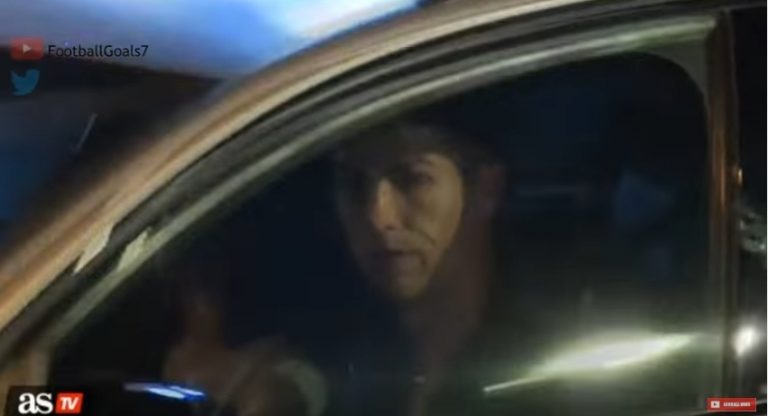 Ο Ρονάλντο περνάει κόκκινο φανάρι μπροστά σε αστυνομικούς! [vid]