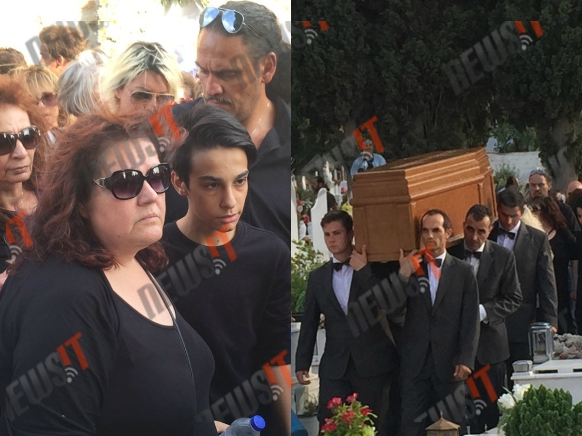 Κηδεία Μπάρκουλη: Το τελευταίο “αντίο” στον μεγάλο ηθοποιό – Τραγικές φιγούρες η σύζυγος και ο γιος του