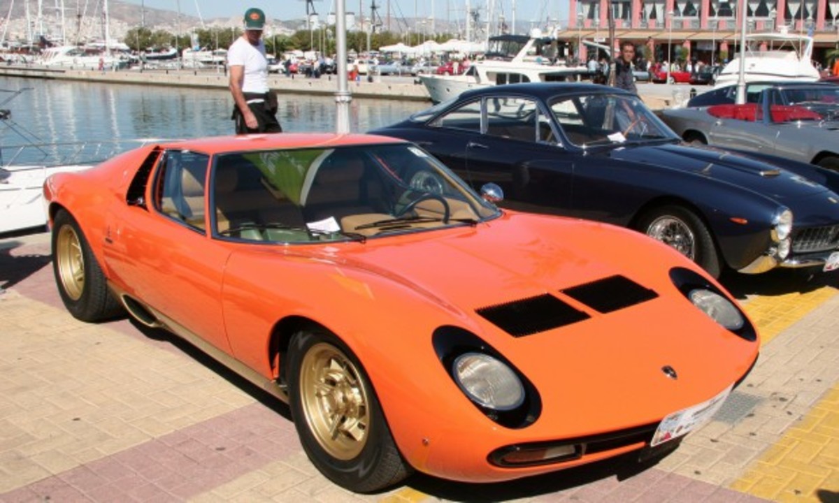 Τα αυτοκίνητα που διακρίθηκαν στα Καλλιστεία Αυτοκινήτων και Μοτοσικλετών στη μαρίνα Φλοίσβου – ΦΩΤΟ