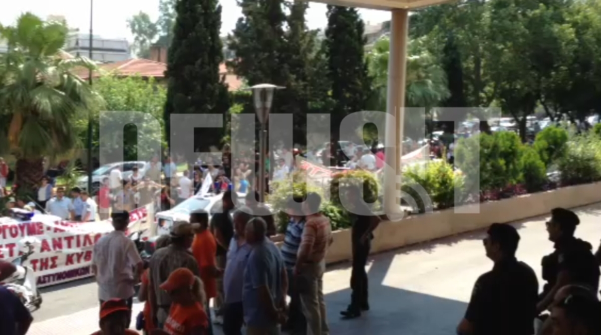 Διαμαρτυρία δημοτικών αστυνομικών