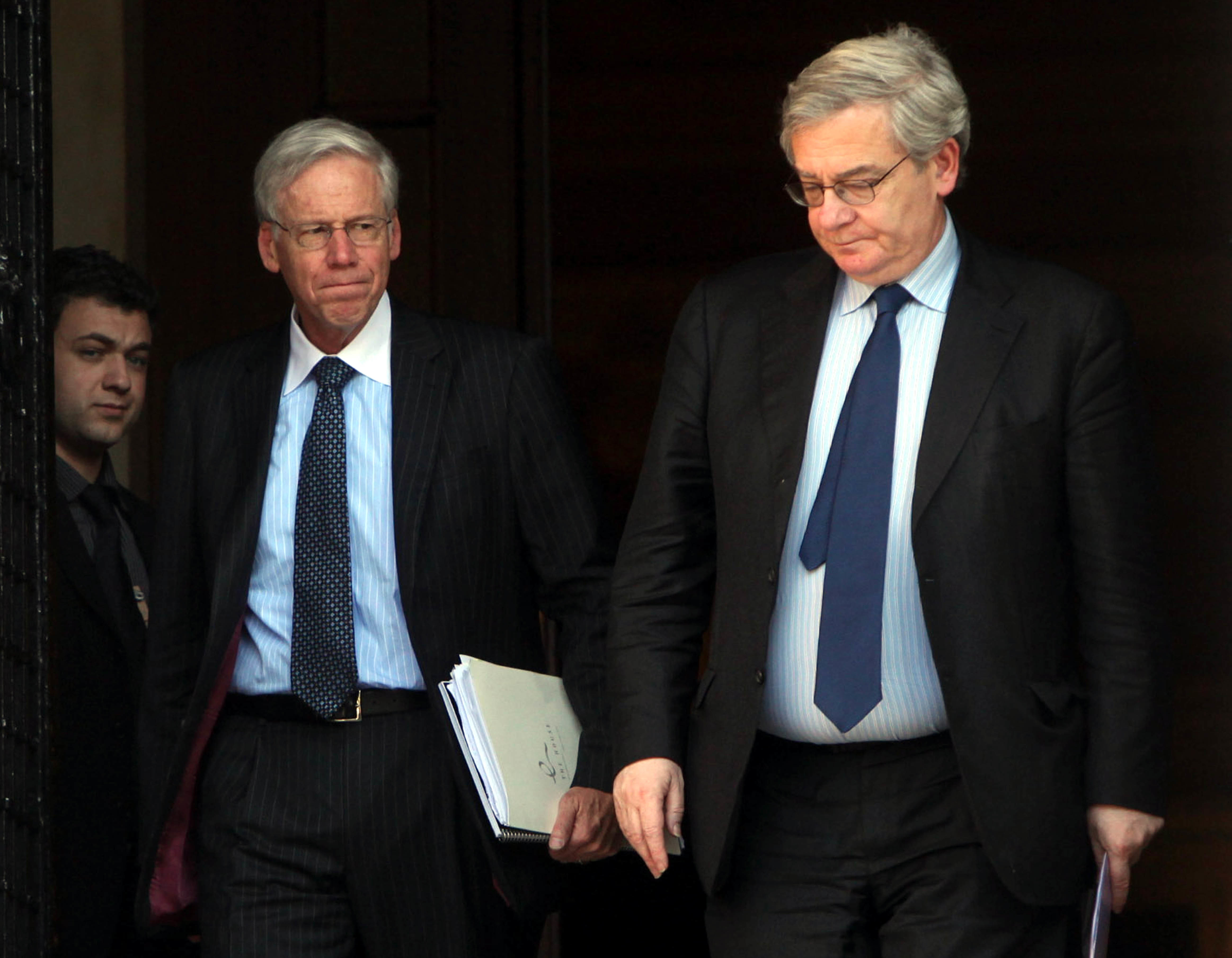 Παραπονεμένα λόγια” από τον Νταλάρα για το κούρεμα