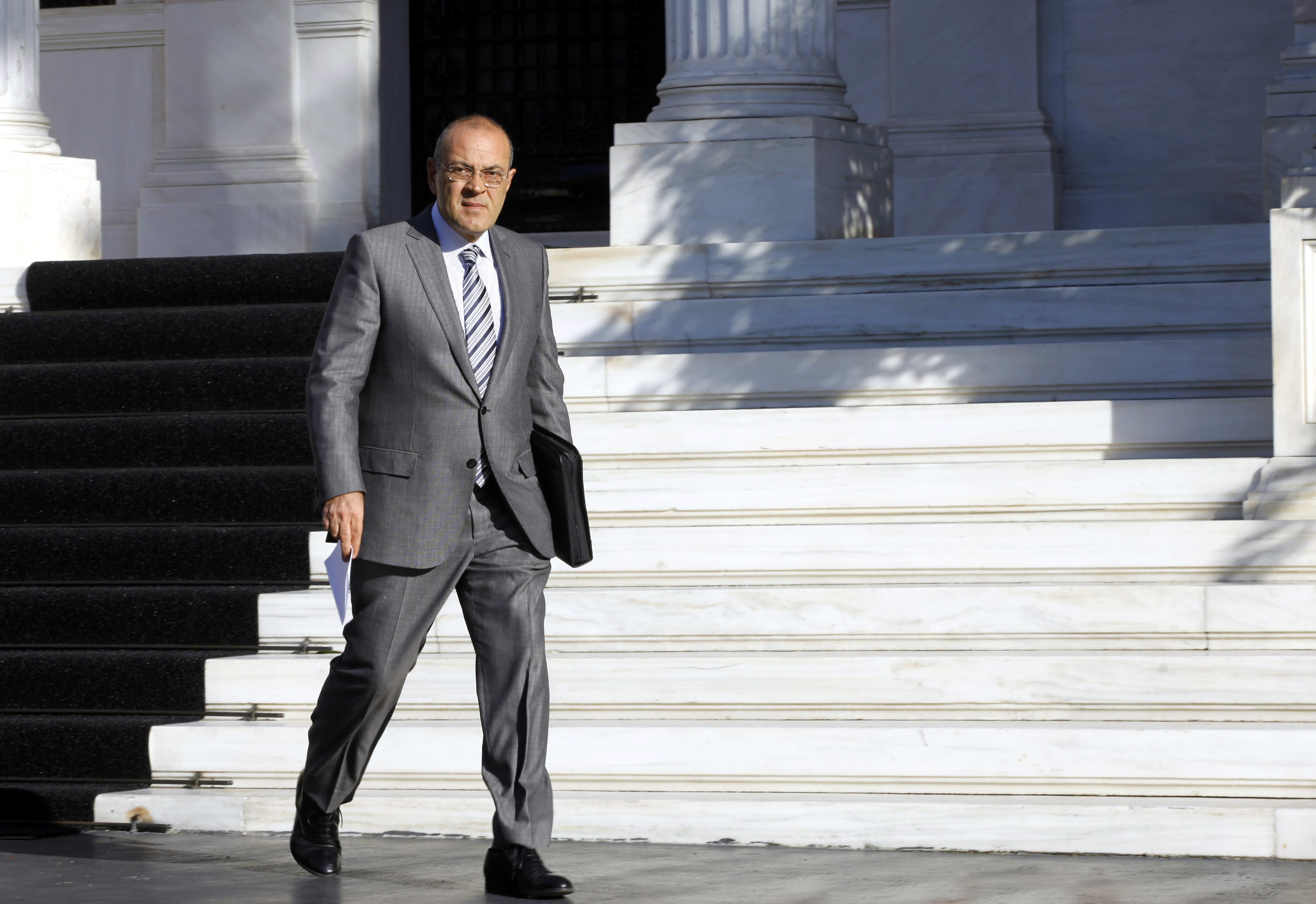 ΣΕΒ σε Βρούτση: “Ναι” στις ρυθμίσεις οφειλών, “όχι” στην αλλοίωση των όρων του ανταγωνισμού