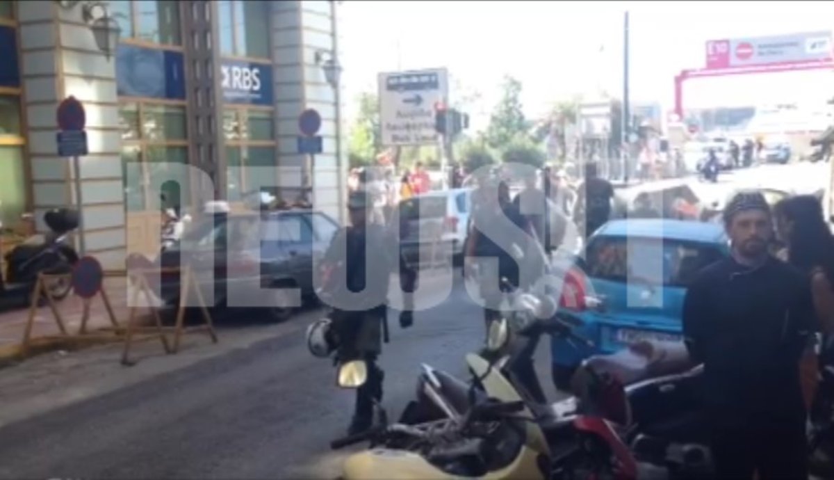 Δικαστήρια – Συγγενείς Ρουπακιά