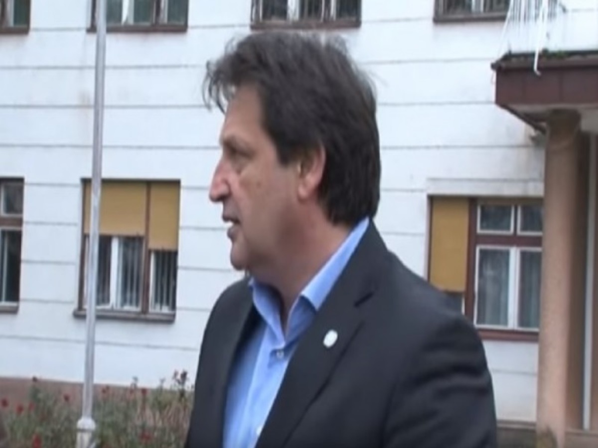 ΒΙΝΤΕΟ: Σεξιστικές δηλώσεις υπουργού Άμυνας σε δημοσιογράφο… on camera!