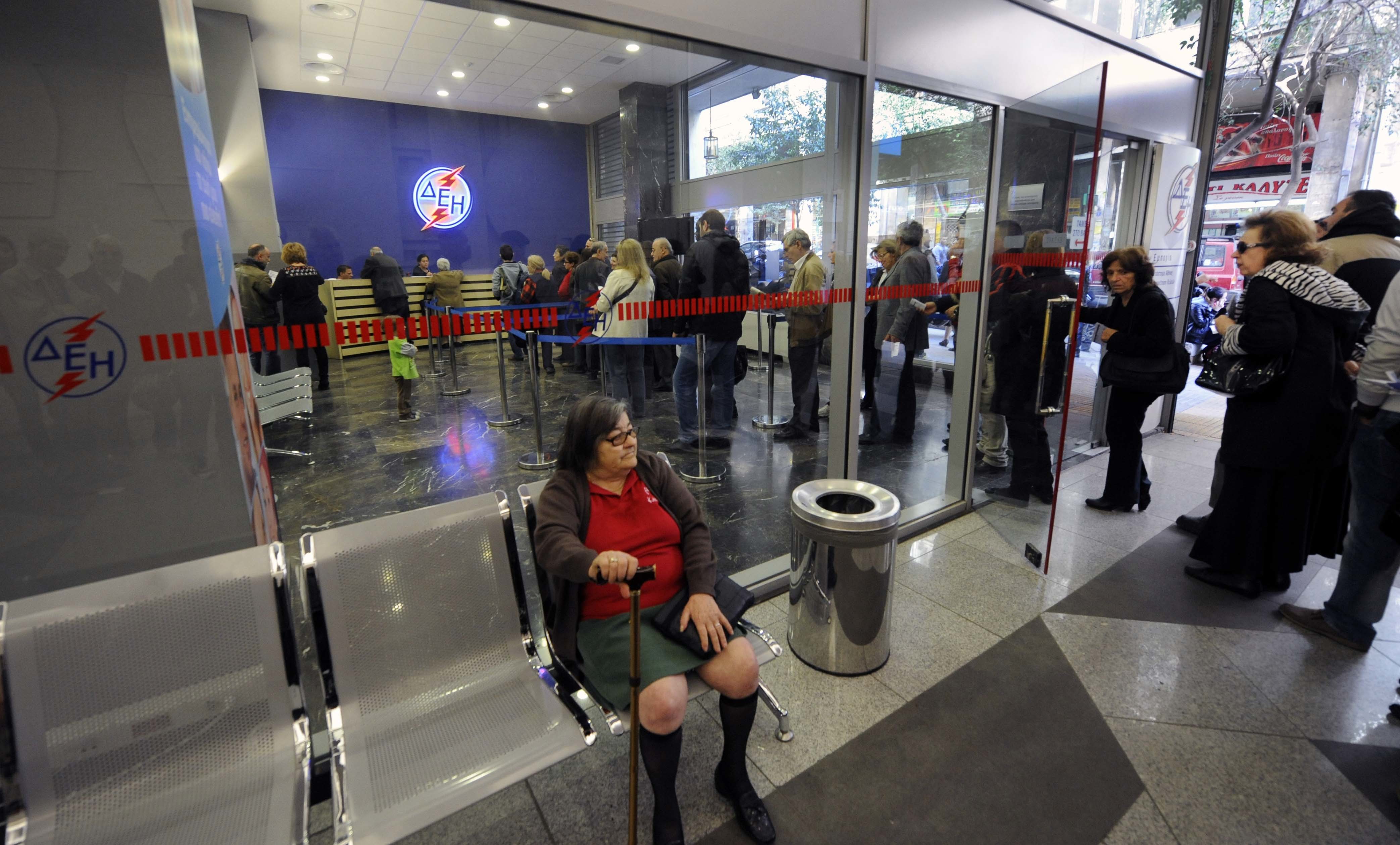 Σχεδόν 149.000 οι αιτήσεις στη ΔΕΗ για φτηνό ρεύμα