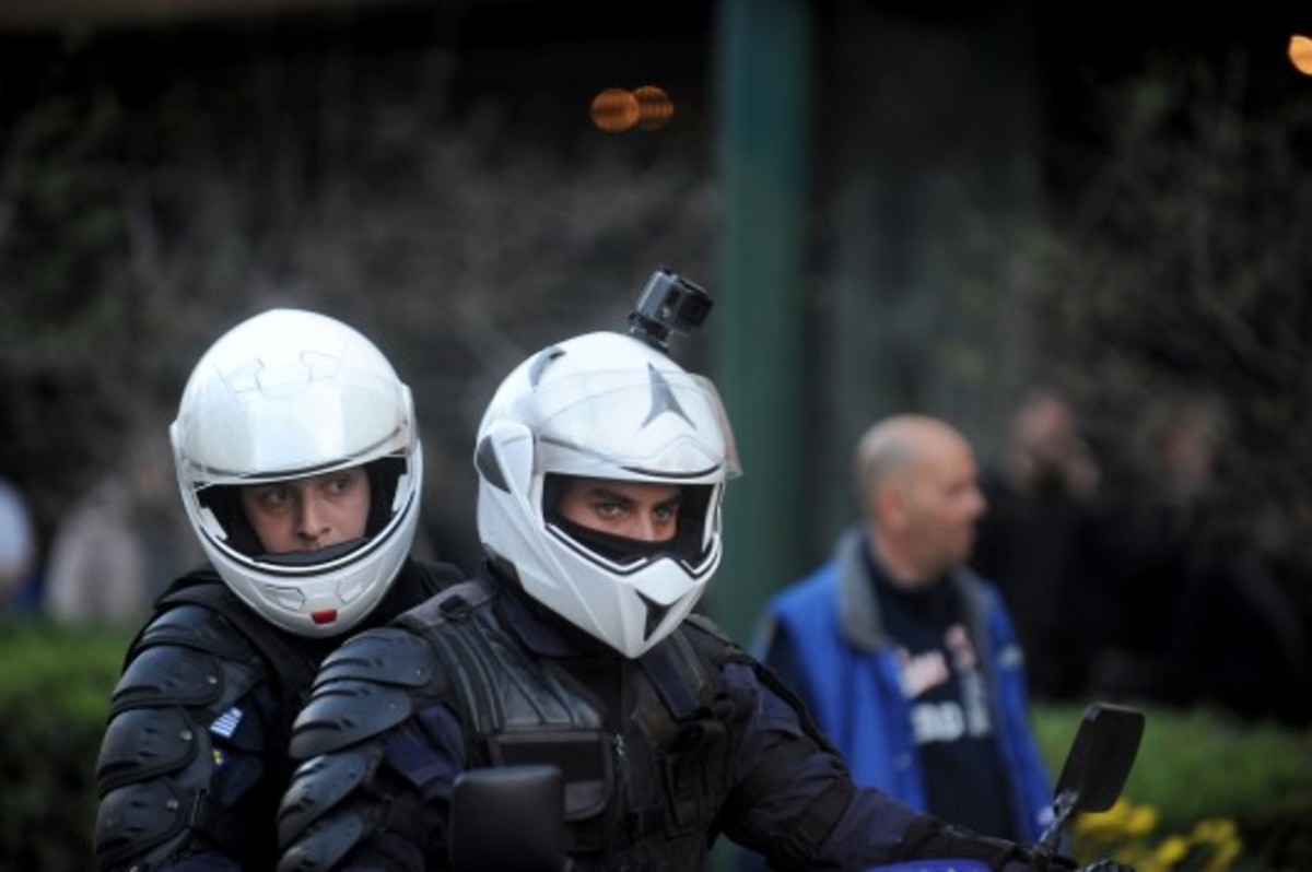 Φόρεσαν κάμερες σε αστυνομικούς