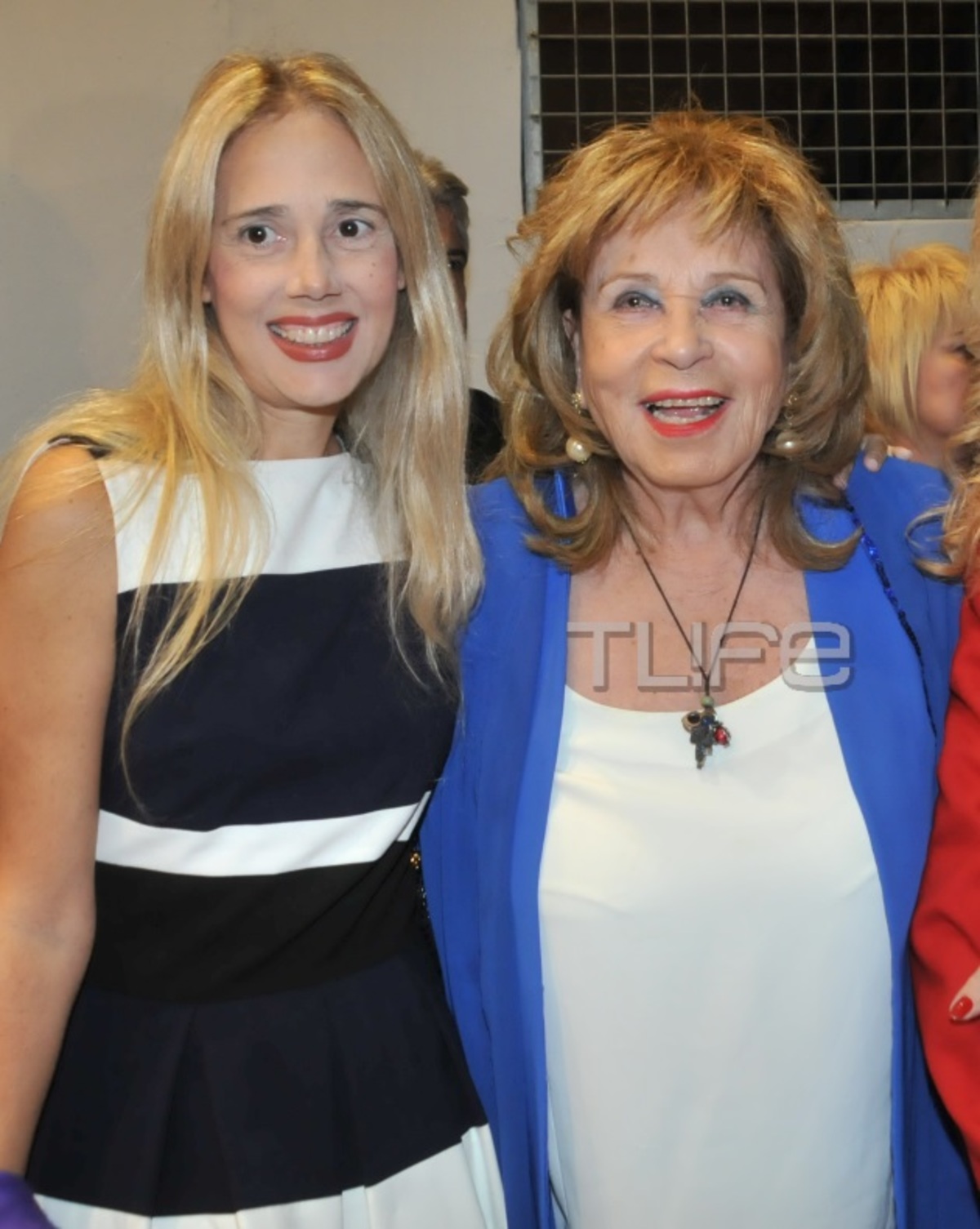 Δέσποινα Στυλιανοπούλου: Υπέροχη και στα 84 χρόνια της! Σπάνια βραδινή έξοδος