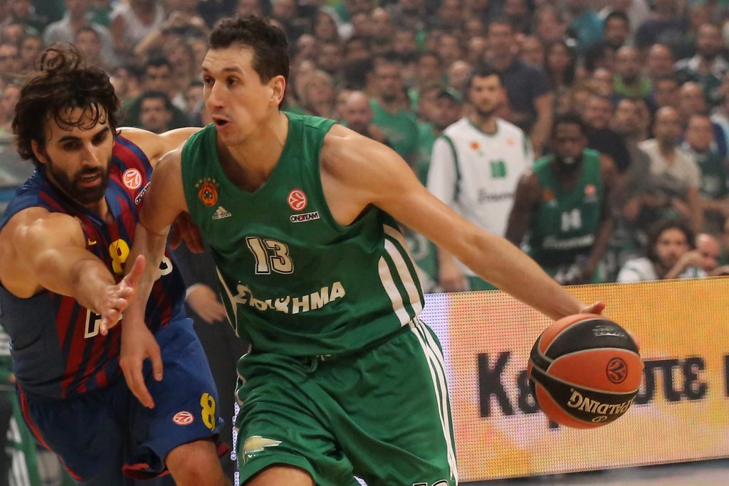 Ο... Mr  ασίστ