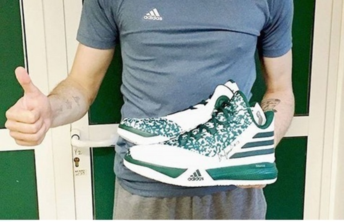 ΦΩΤΟ instagram.com/adidasgr