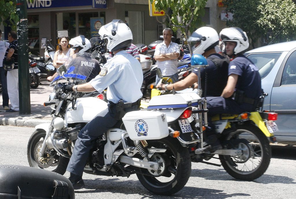 Οι ληστές … μπήκαν μαζί με τους υπαλλήλους