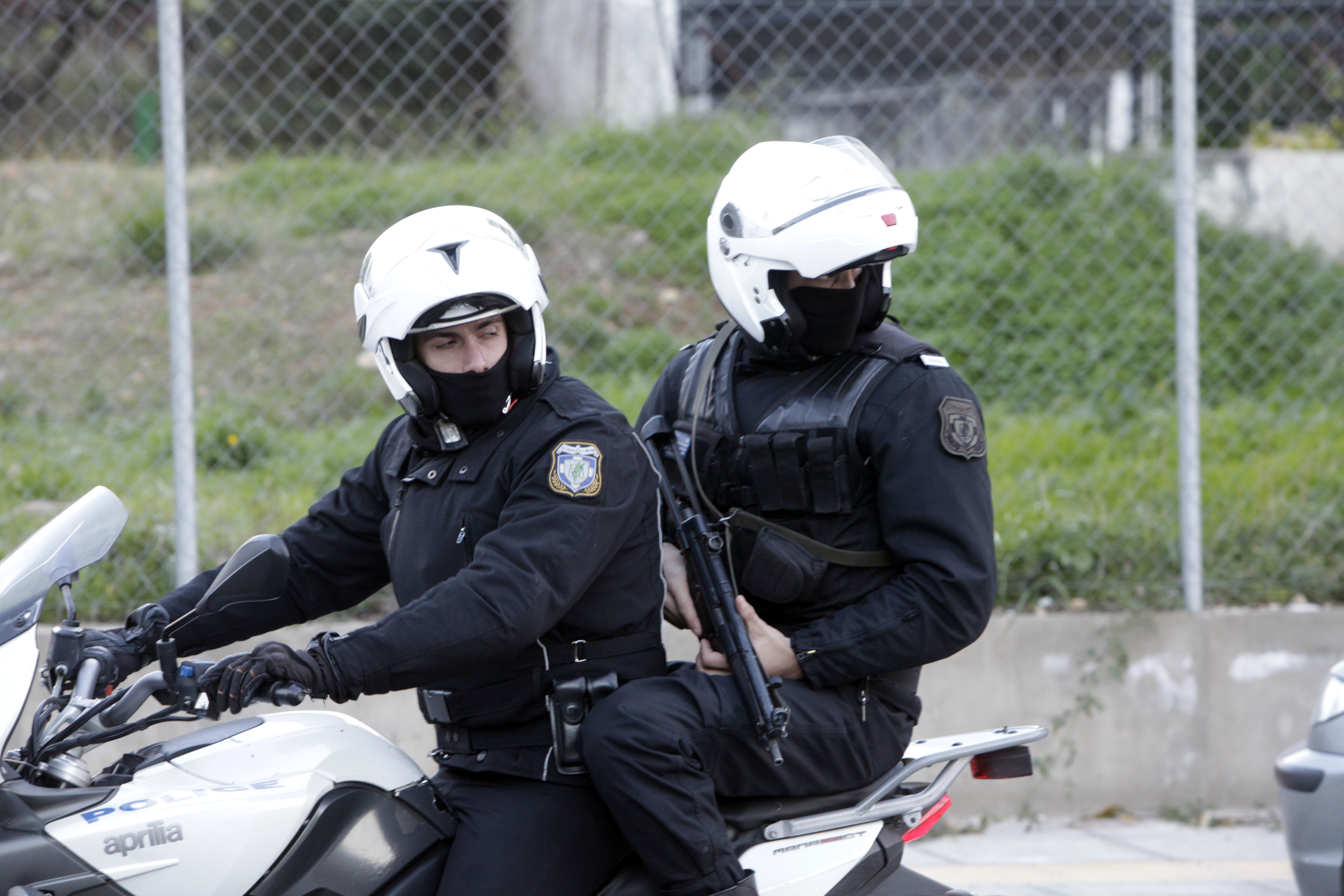 Επεισοδιακή καταδίωξη κακοποιού στην Πάτρα – Παρέσυρε και εγκατέλειψε αστυνομικό
