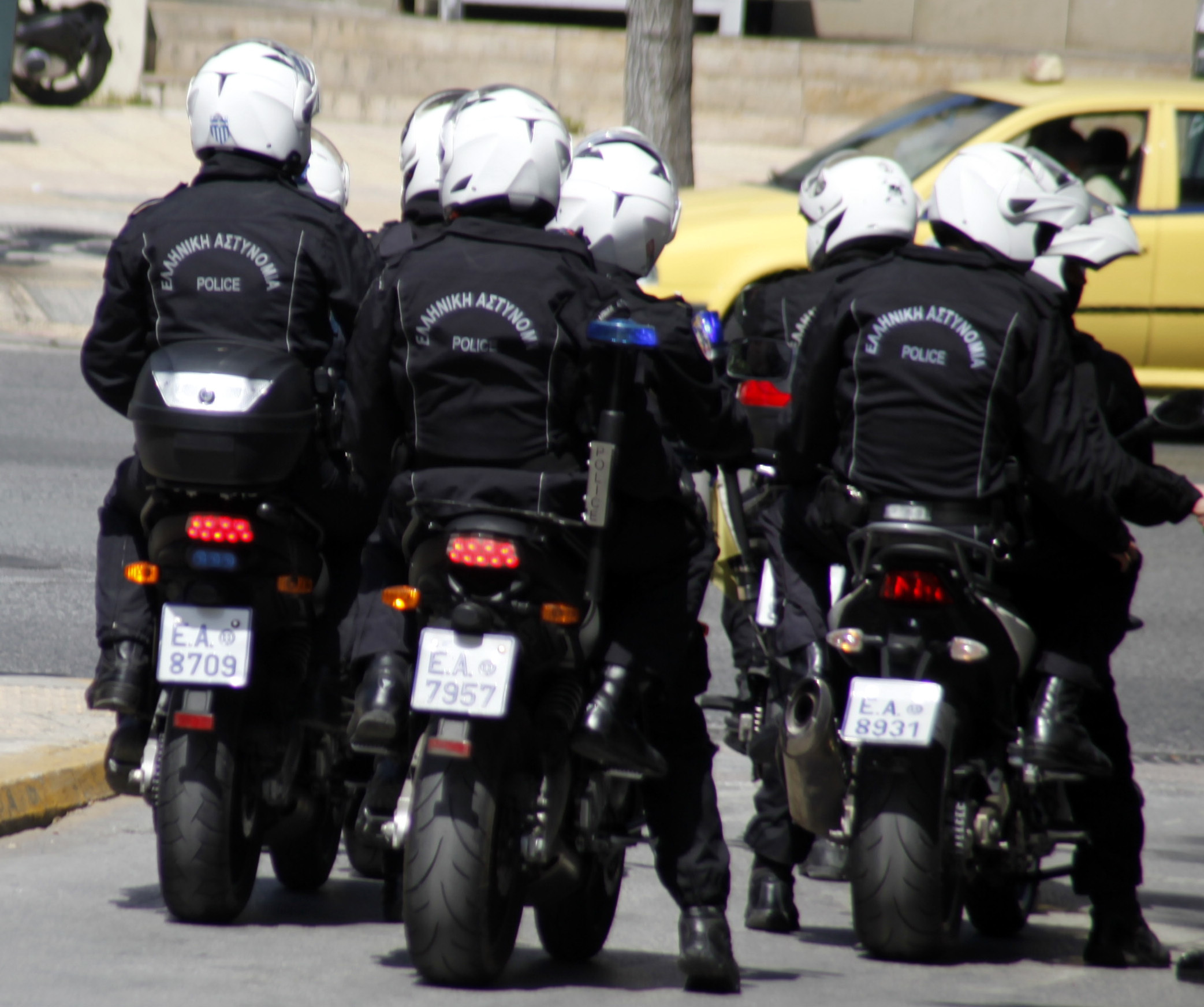 Μπαράζ ελέγχων και 70 συλλήψεις στην Κρήτη – Πάνω από 200 οι προσαγωγές!